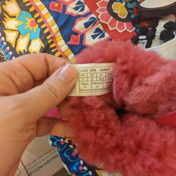 Kids UGG boots - Picture 6 of 6